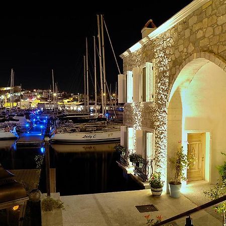 切什梅码头康努凯威酒店 Çeşme 外观 照片