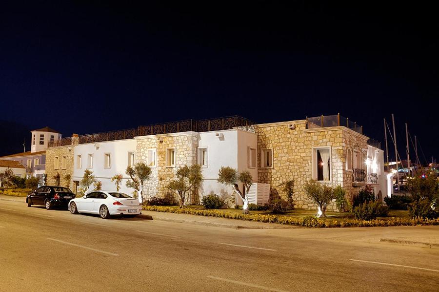 切什梅码头康努凯威酒店 Çeşme 外观 照片