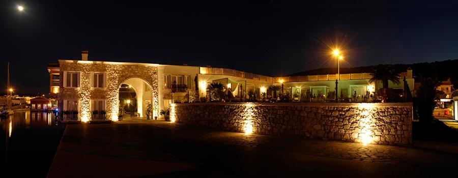 切什梅码头康努凯威酒店 Çeşme 外观 照片