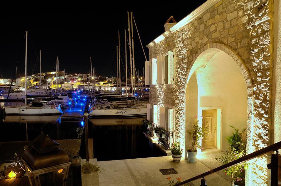 切什梅码头康努凯威酒店 Çeşme 外观 照片