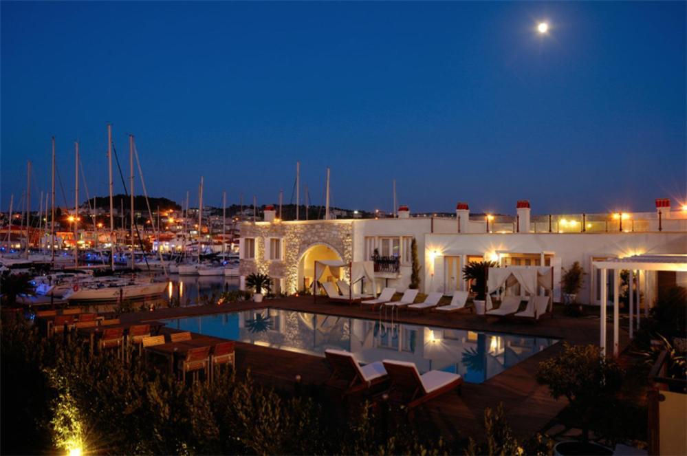 切什梅码头康努凯威酒店 Çeşme 外观 照片